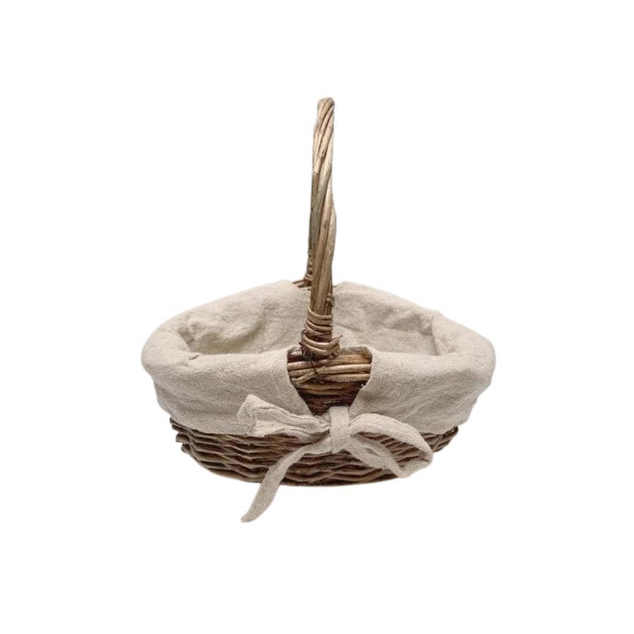 Klein mandje voor rozenblaadjes